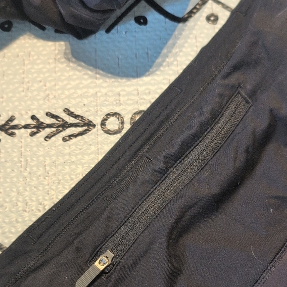 Lululemon Speed Up Shorts. All Size 8 Long. - Picture 3 of 3